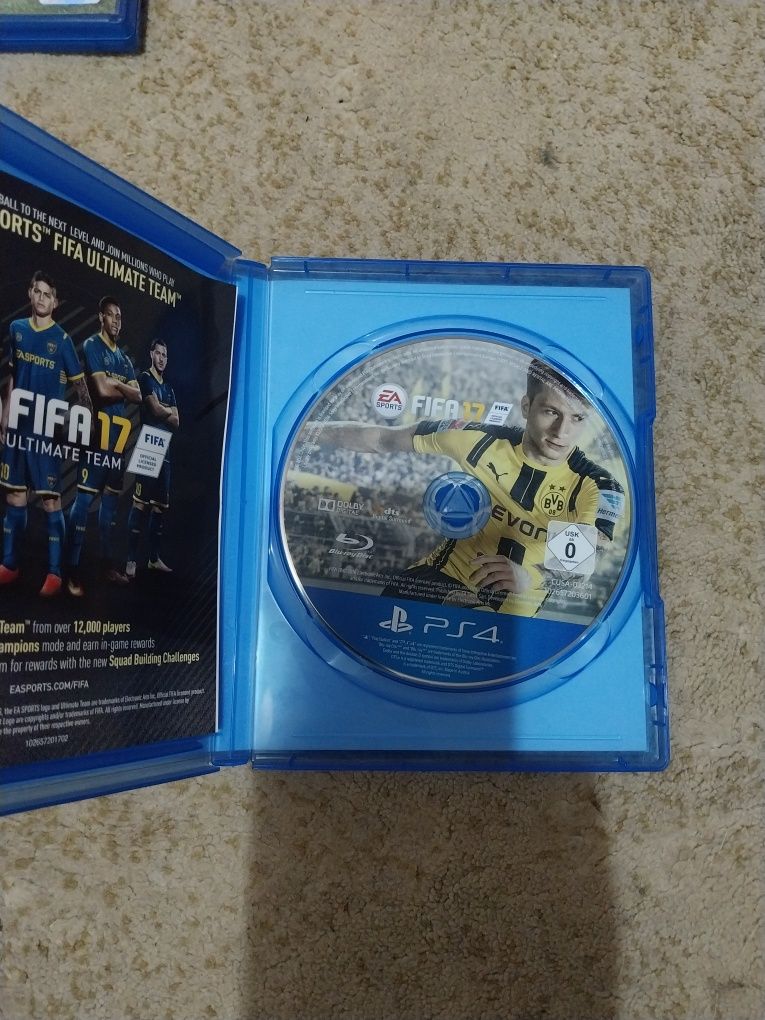 Salut! Vând 5 jocuri FIFA pt playstation4