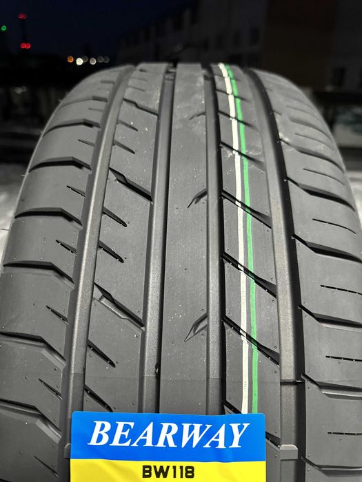 Нови Летни Гуми BEARWAY BW118 235/45R21 97W Нов DOT