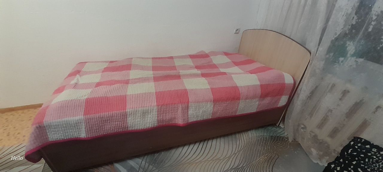 Продам односпальную кровать