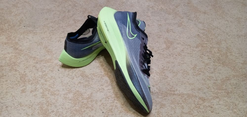 Новые беговые Найк, 44 размер