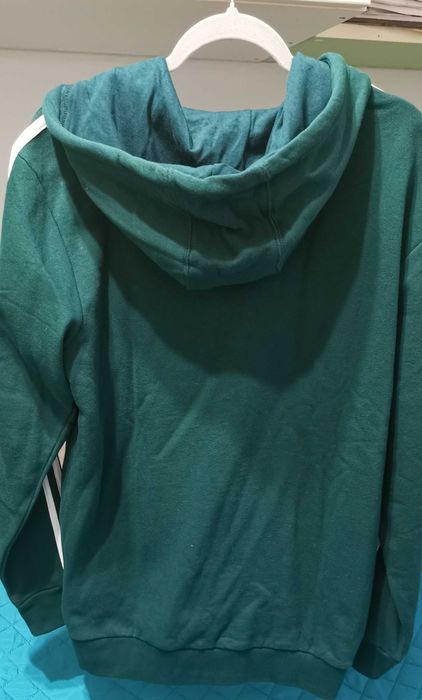 Hanorac verde Adidas cu eticheta