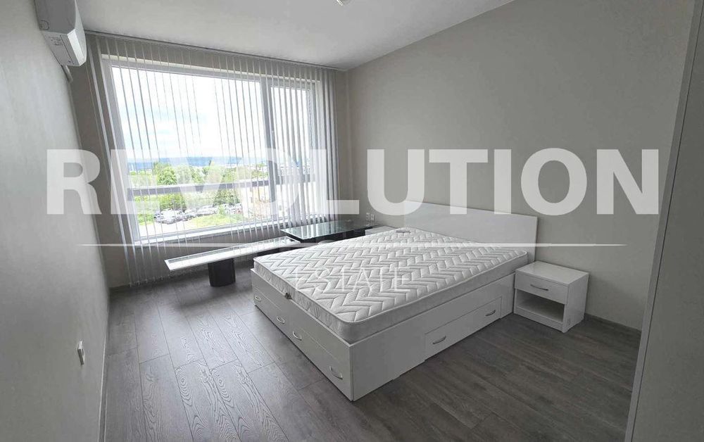 Дава се под наем Четиристаен апартамент в Варна, Трошево - 130 кв.м за 900 € - Снимка #2