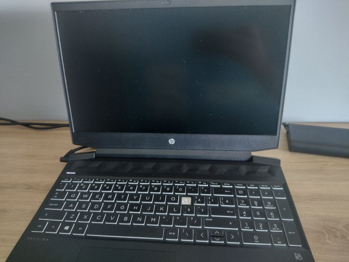 Laptop Gaming HP Pavilion Ryzen 5, GTX 1660 Ti Max-q, 16GB RAM