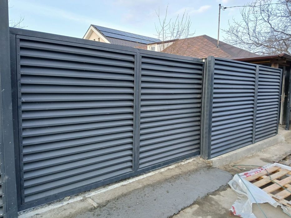 Construim garduri stil jaluzea sipca metalica tabla cutata