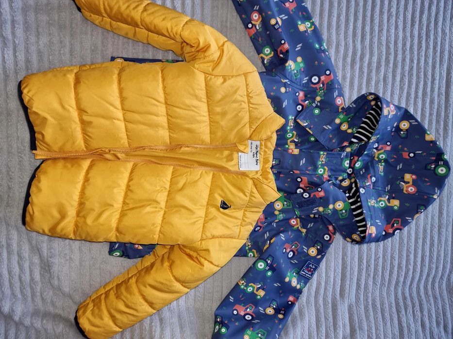 Гумирано яке JoJo Maman bebe/2 в 1/,размер 4-5години