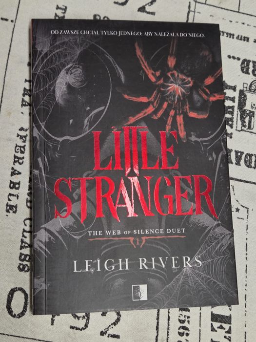 Cartea “Little Stranger” de Leigh Rivers