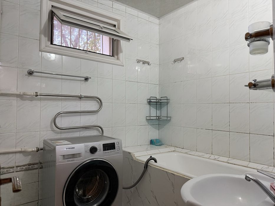 Пять комнат 5/1/4 77-ая Серия, Лисунова, Кинотеатр, Кадышева балкон3х6