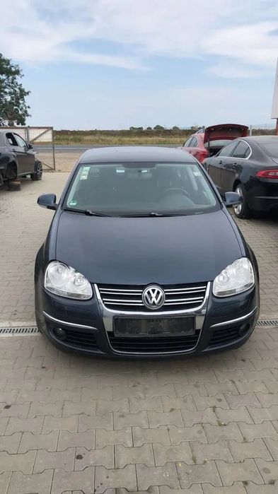 Dezmembram Volkswagen Jetta 2.0 TDI 170 CP BMR an fabr. 2007