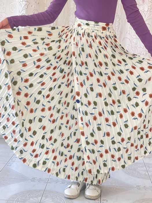 fustă lungă frumoasa