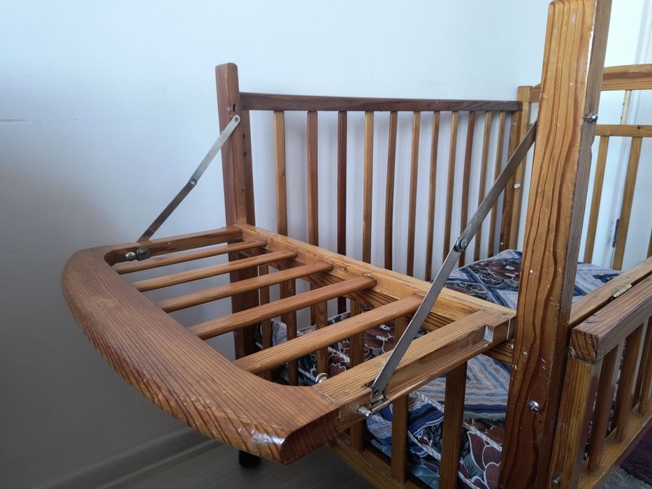 Манеж с матрацем