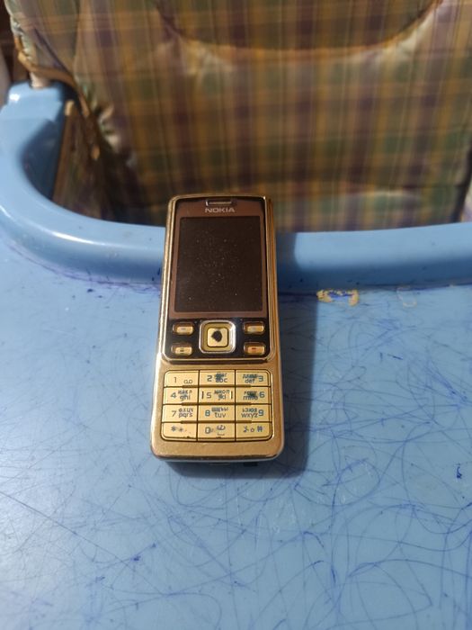 Телефон Нокиа 6300