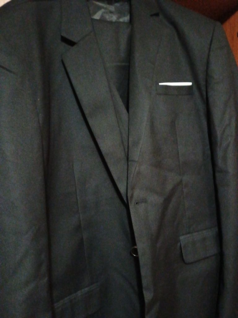 Costum bărbat negru din 3 piese ,umeri 54, talie 108, mânecă 69