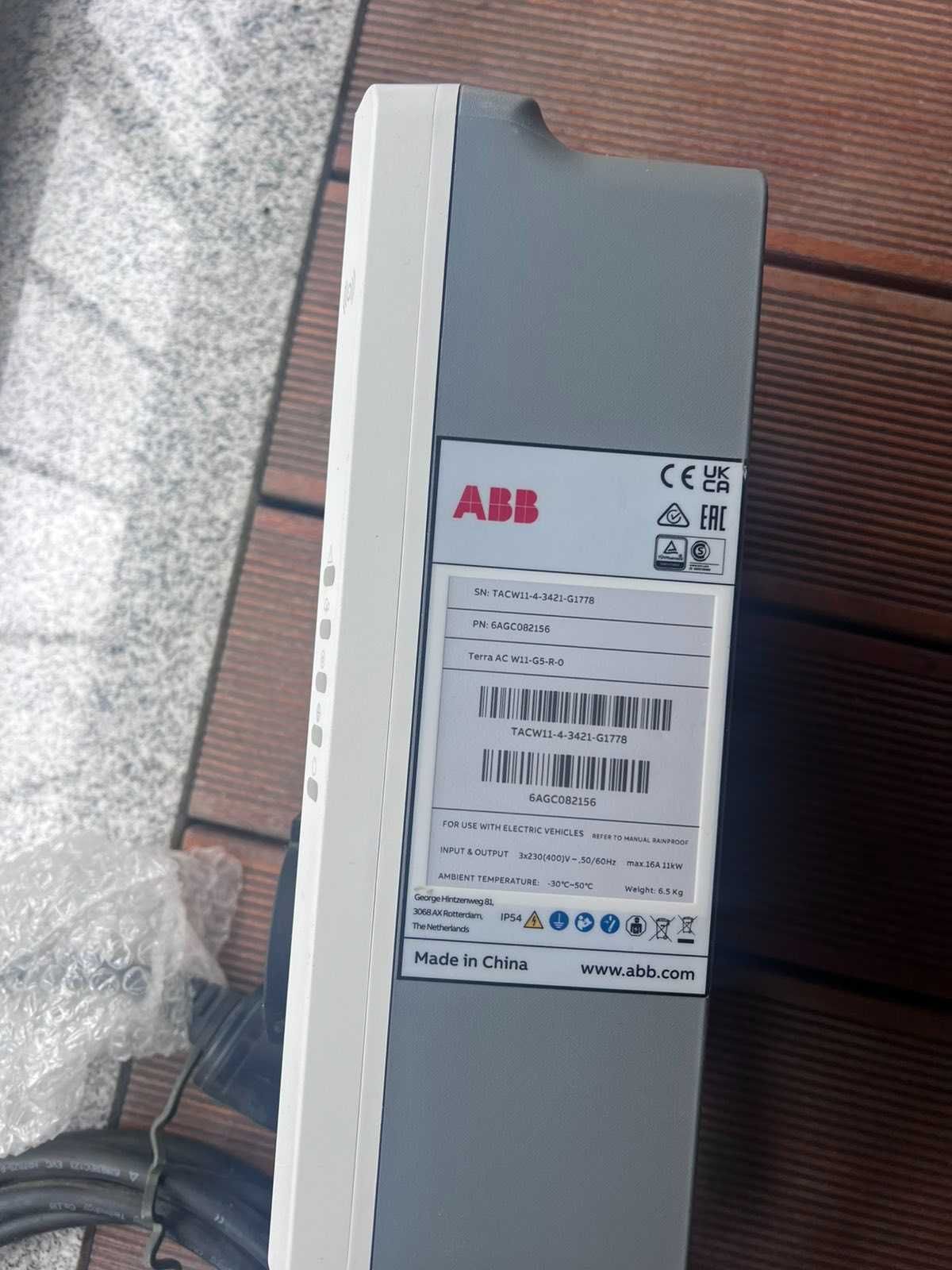 Зарядна станция с кабел 5м. ABB 11KW wallbox като нова