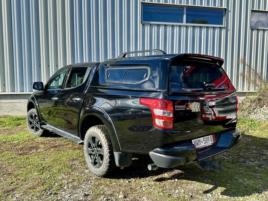Mitsubishi L200 4x4 manual