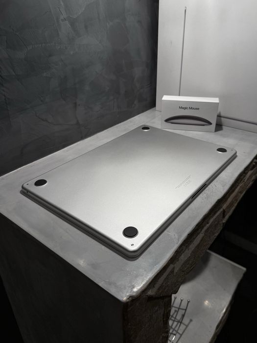 КАТО ЧИСТО НОВ Macbook Air M3 15.3"