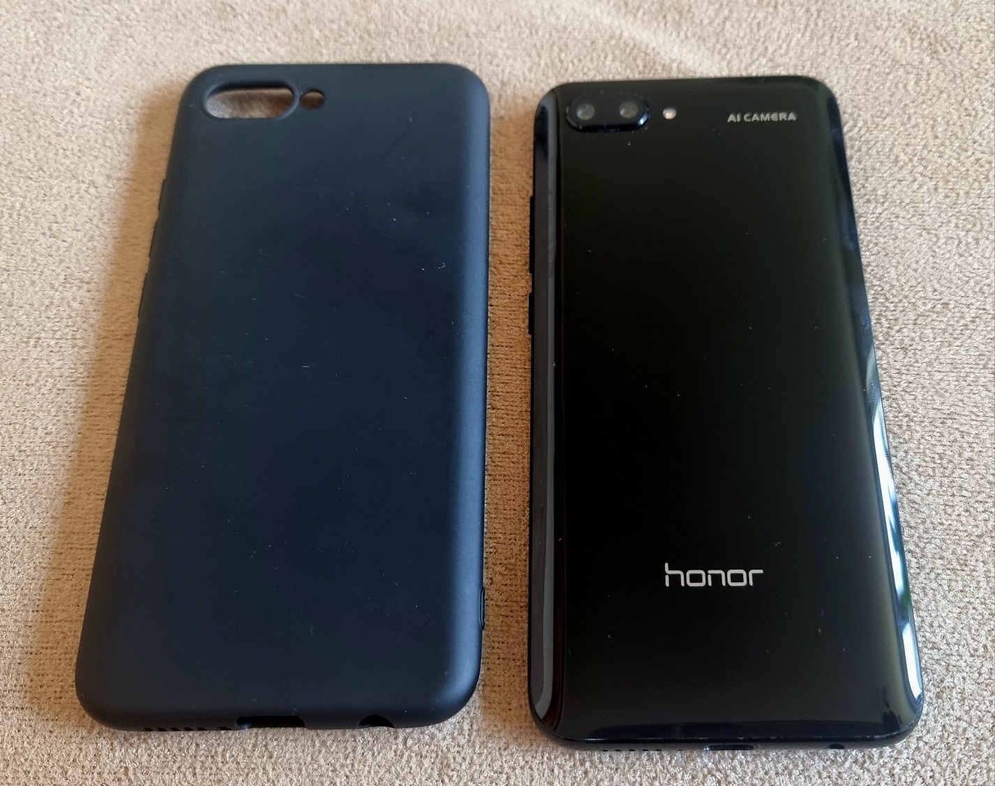 Honor 10  5.84 inch, 64 ROM, 4GB Ram