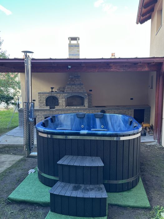 Ciubar din fibra jacuzzi