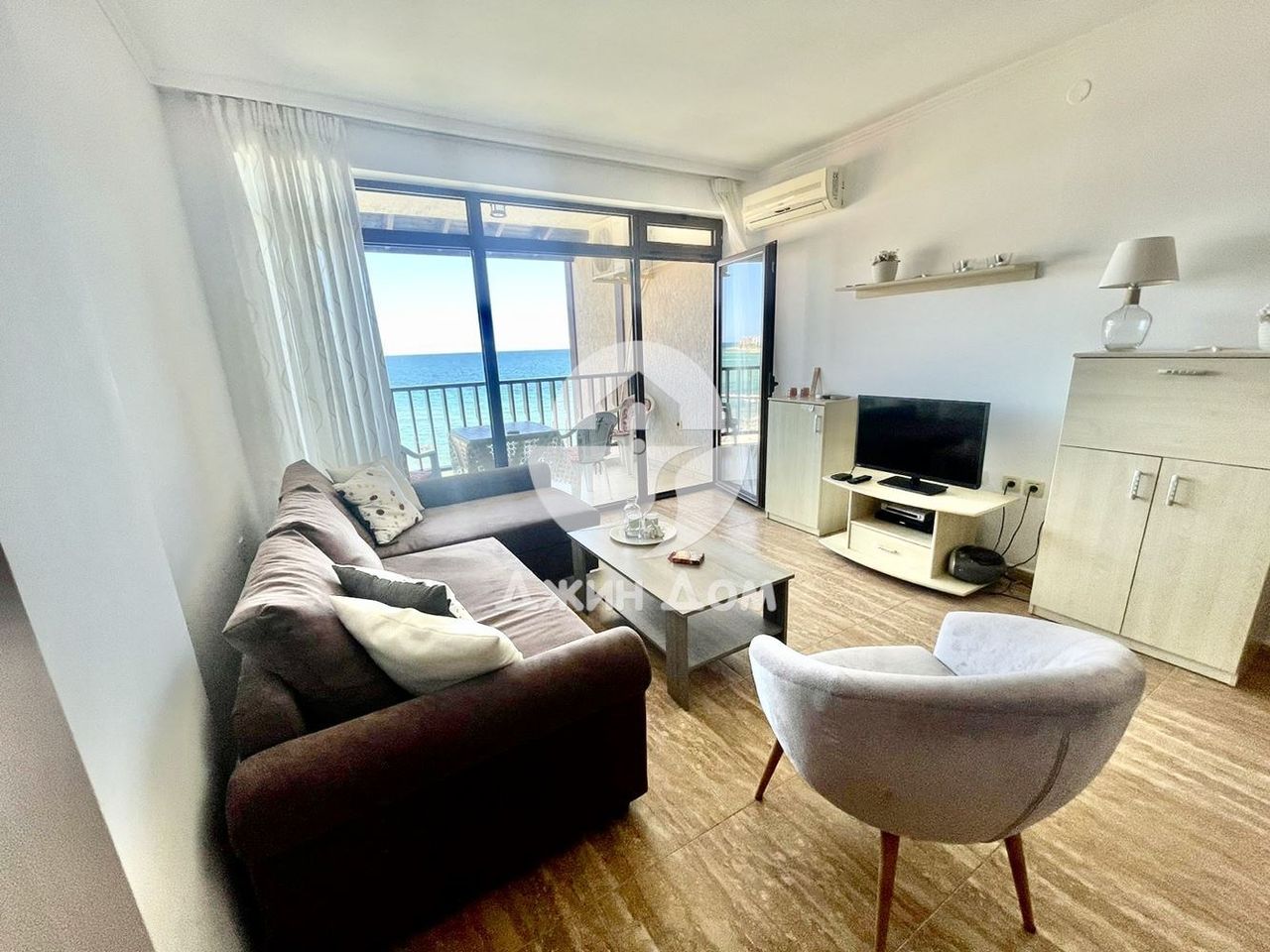 Продава се Тристаен апартамент в Свети Влас - 98 кв.м за 1449 €/кв.м - Снимка #1