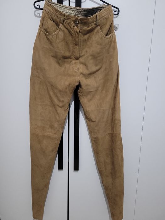 Pantaloni din piele speciala Nou