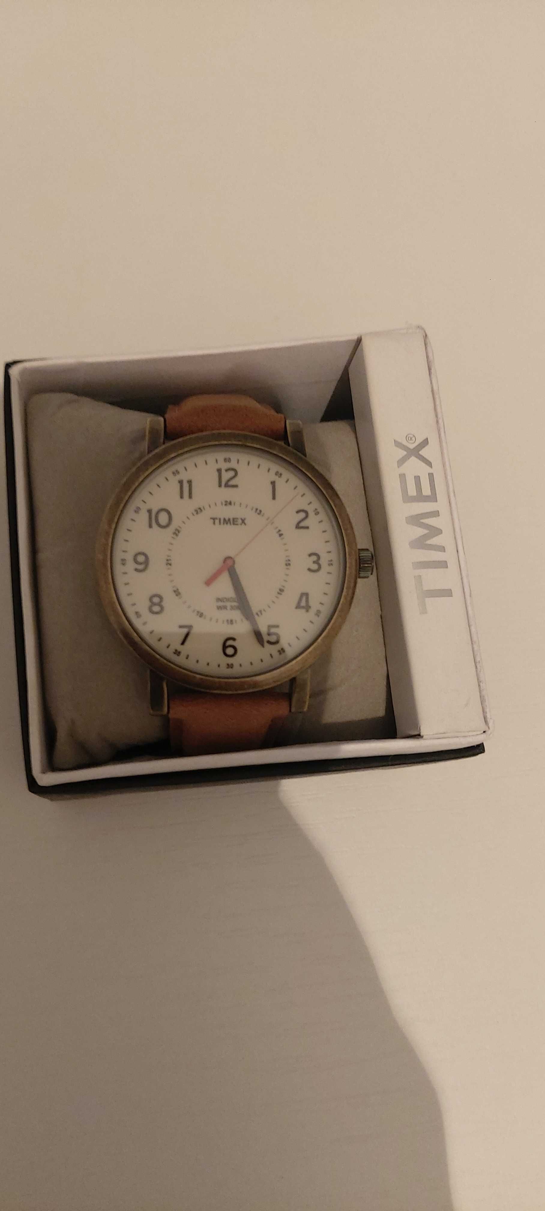 Ceas timex nou nefolosit.