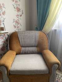 Продается 2 Кресло-кровать можно для времянки