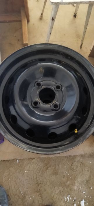 Продам штамп диски в хорошем состояний размер на 14 ,разболтовка 4