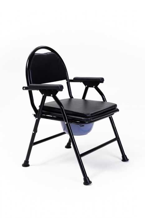 Стульчик унитаз складной кожаный.