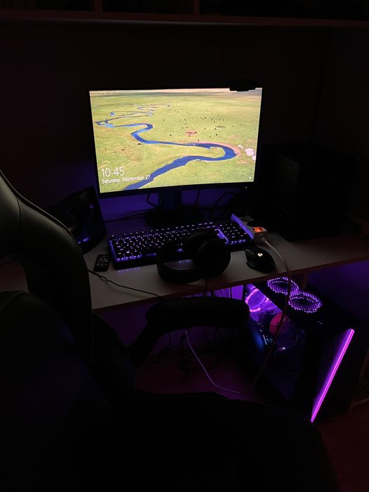 set gaming pc+monitor+casti+tastatura+boxe+mouse