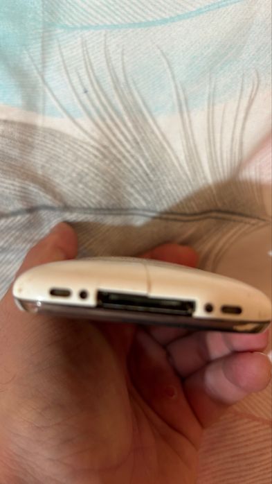 Iphone 3G s без зарядно и кутия