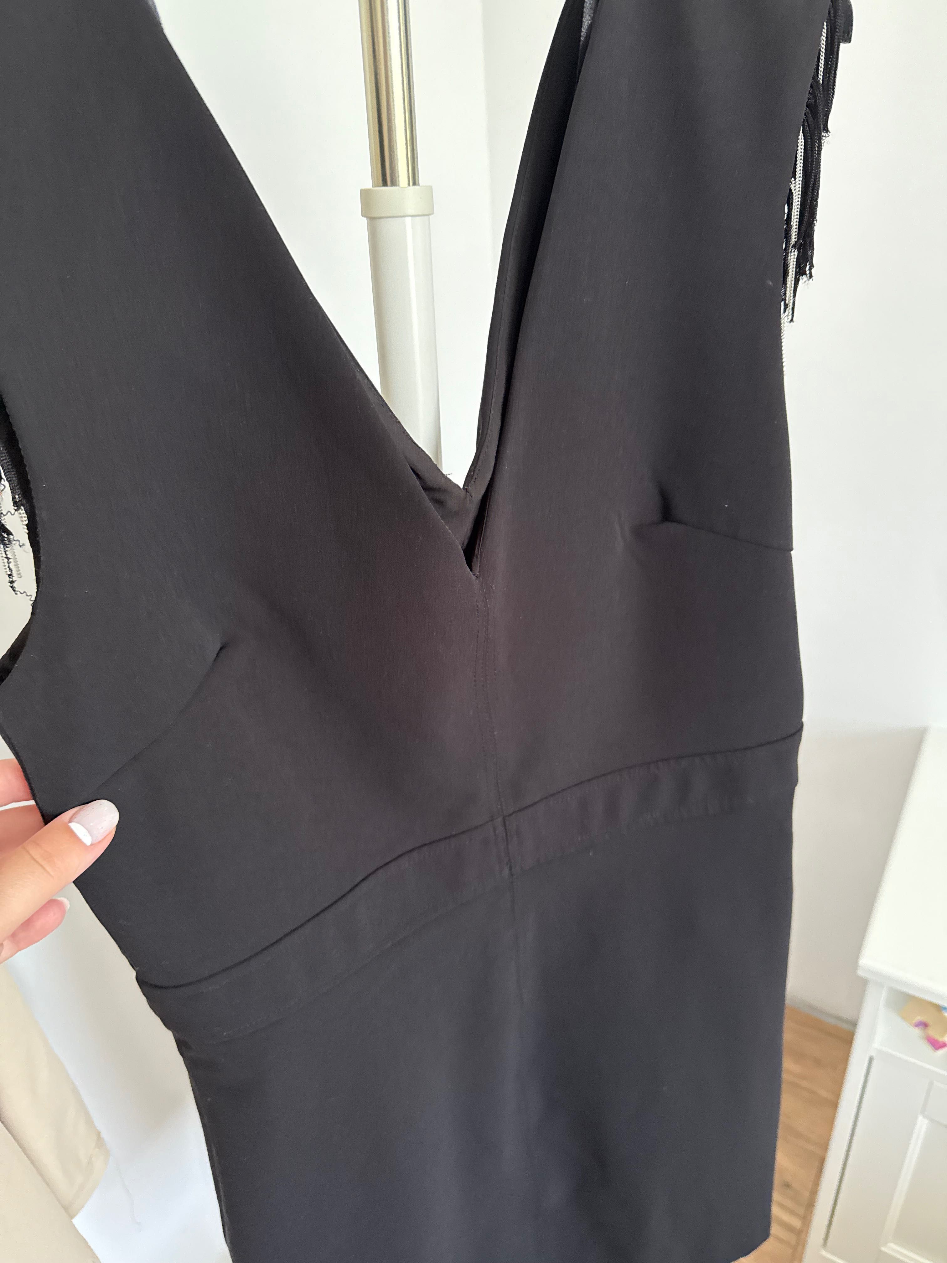 Rochie neagră Zara