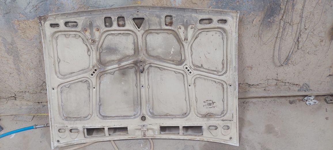 Vaz 2106 kapot srochna