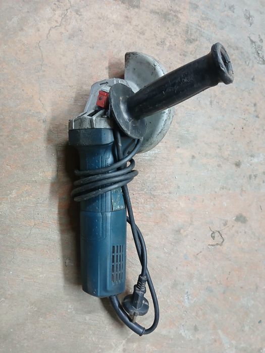 Bosch GWS 9-125 продам 125мм болгарка