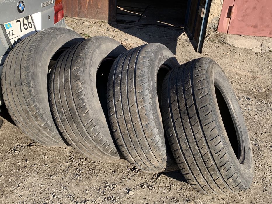 Продам комплект летний шины