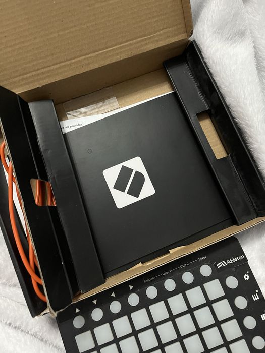 Продам launchpad mini MK2 notivation