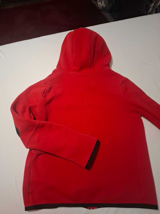 Nike tech fleece оригинален,размер L 147-158 см.