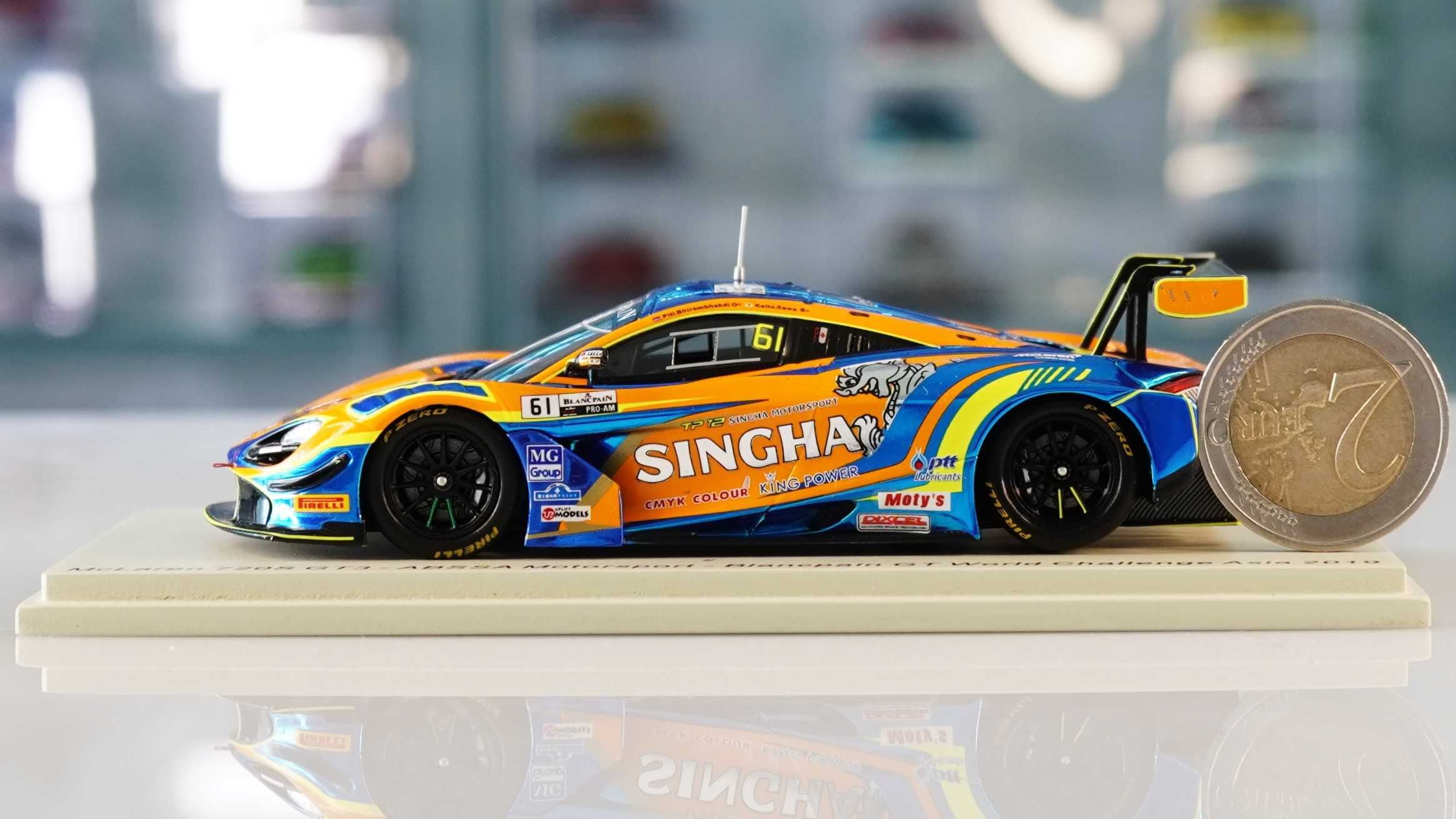 2019 McLaren 720S GT3 No.61 ABSSA Motorsport Blancpain GT - Spark 1/43