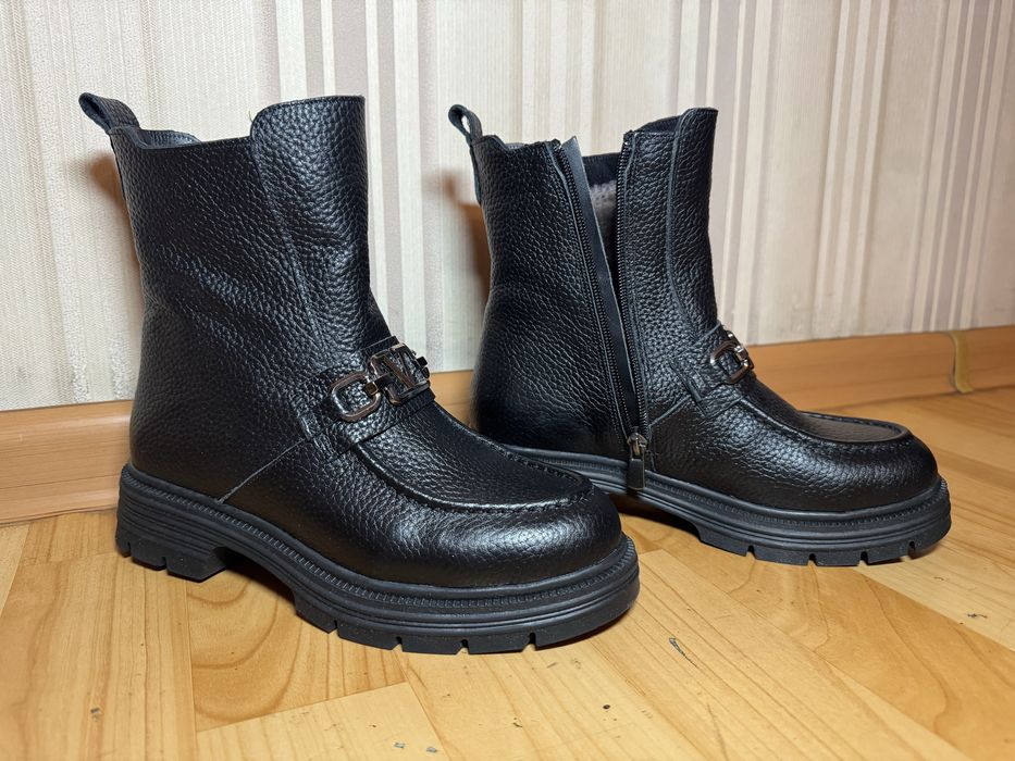 Зимние полусапожки женские