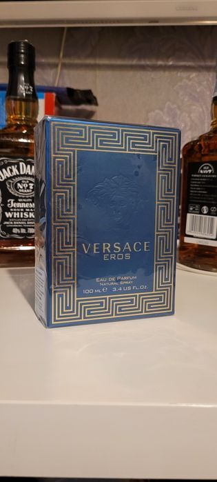 Vând parfum versace eros original