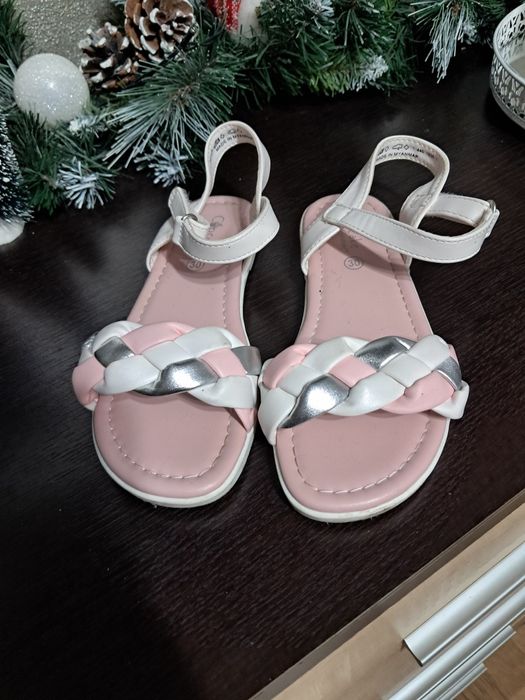 Vand papuci second-hand