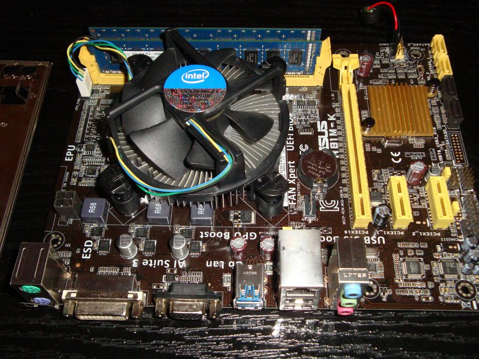 Placa de baza Asus H81M-k sk 1150 procesor i5 4570 3.6Ghz 4GB DDR3