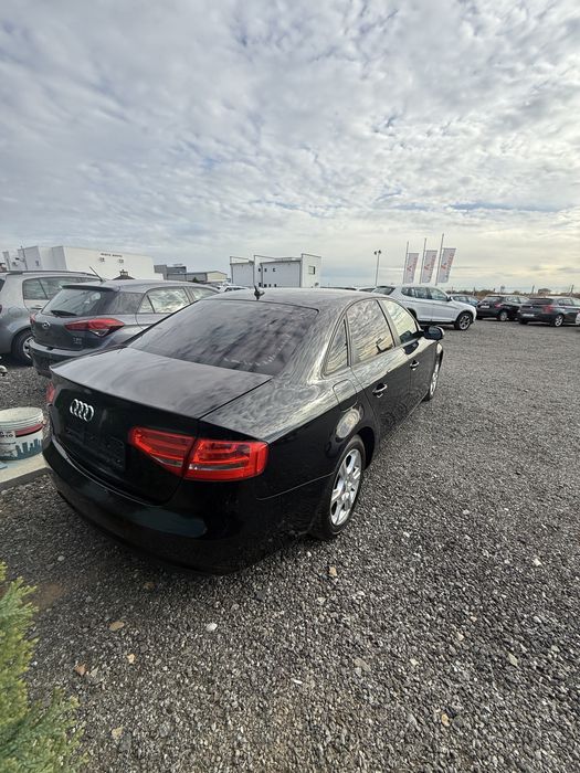 Audi A 4 ,automat ,143 cp ,2013