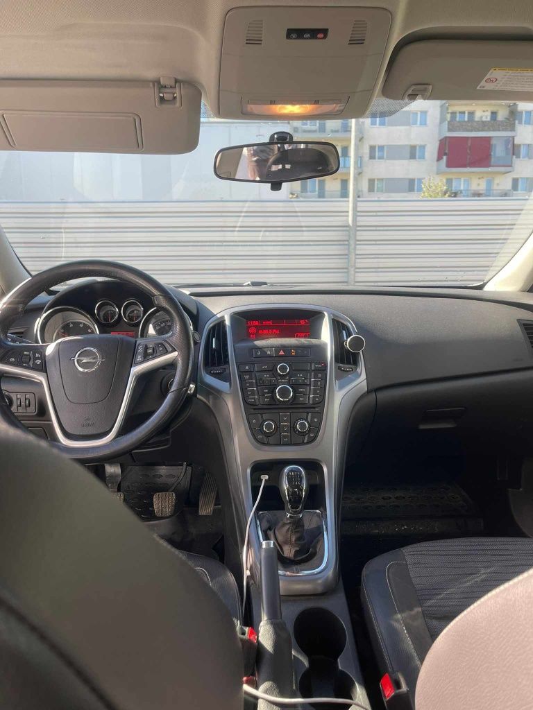 Opel Astra 2018 68000 km