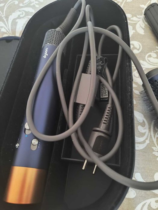 Ondulator Multistyler Dyson HS05 Airwrap utilizat de 2 ori