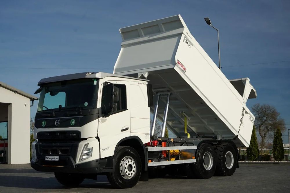 Volvo FMX 550 / 6x4 / BASCULATOR / BASCULANTĂ / HARDOX / HAYON HIDRAULIC / EURO 6 /