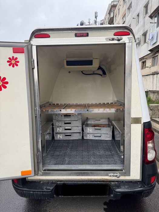 Autoutilitara furgon BB