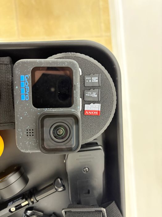 Set complet GoPro Hero 12 cu Gimbal Falcon și accesorii