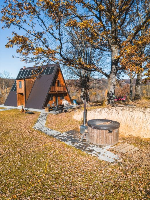 Cabana la munte cu ciubar