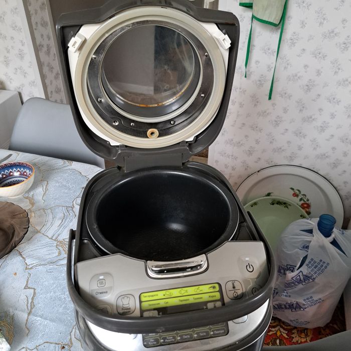 Продам мультиварку Тефаль