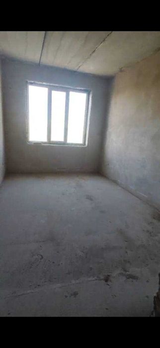 Продаётся 2х комн квартира на 3 этаже Ор-р Аэропорт Экобог