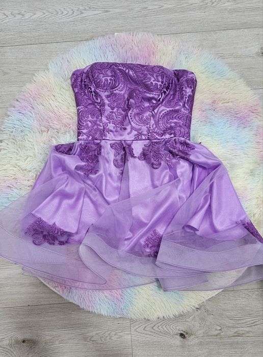 Rochiță scurtă de ocazie